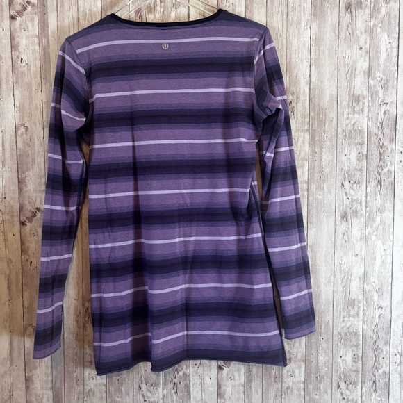 Lululemon Every Yogi Striped Reversible Long-Sleeve Tee - Picture 6 of 8
